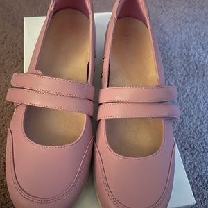 Vionic Women Shoes